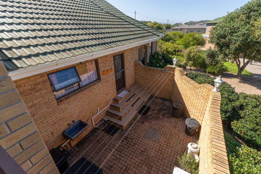 4 Bedroom Property for Sale in Hersham Western Cape